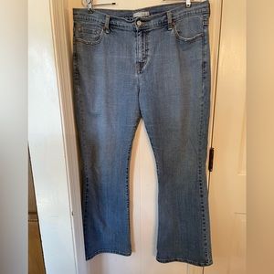 LEVI Women’s 515 Bootcut 16 S Jeans